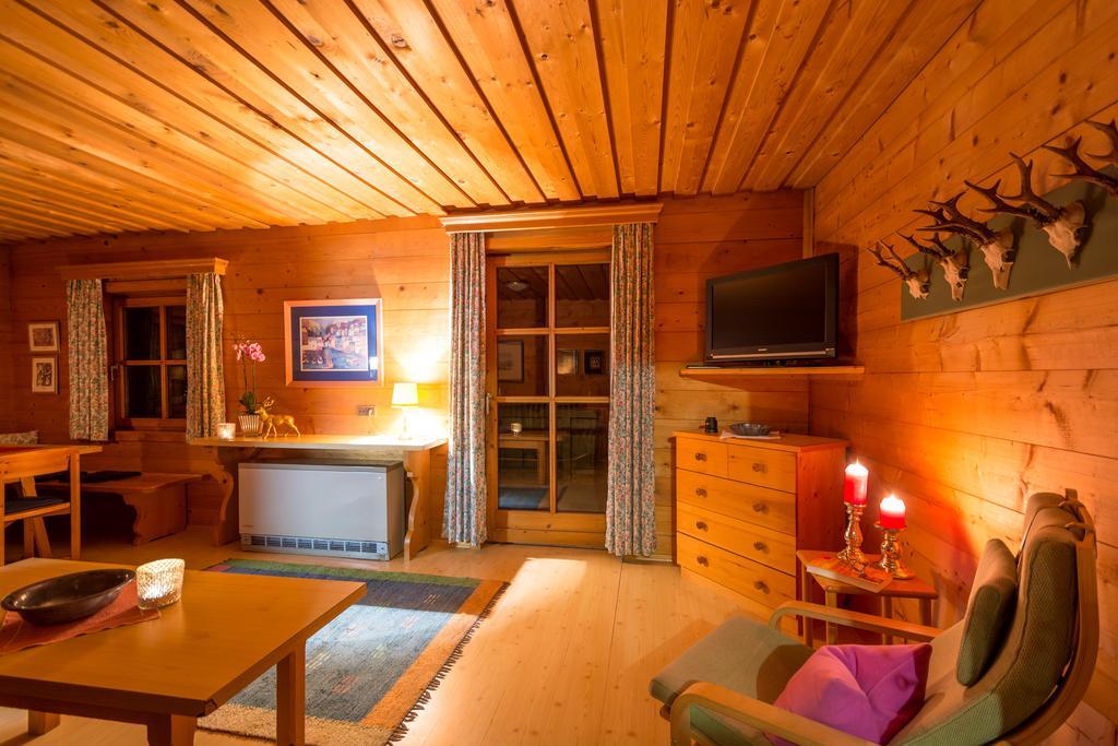 Chalets Ebner Eben Im Pongau Δωμάτιο φωτογραφία